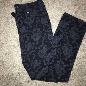 The limited denim pants